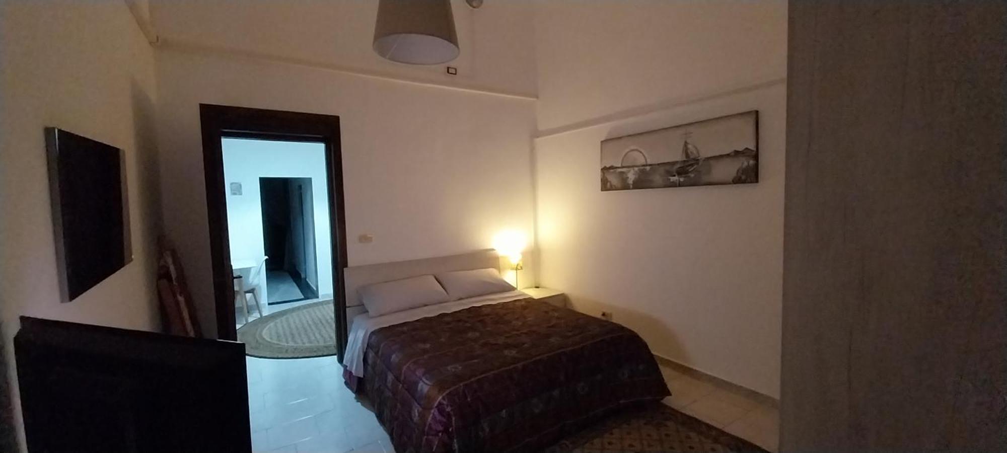 Bed and Breakfast Casa Ramellini Taranto Centro Exterior foto